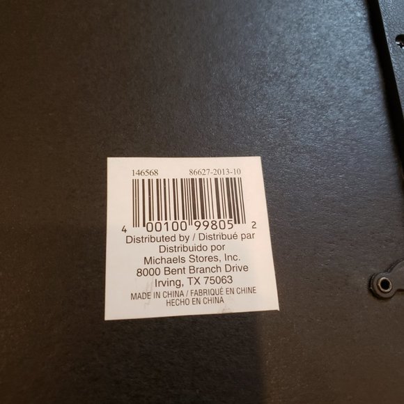 13 inch square Michaels Store Inc plastic picture frame, with 1 cm gap - Picture 3 of 10